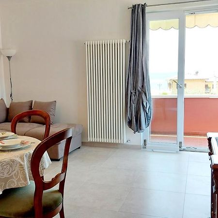 Narcisa View Lake&Pool Apartment Бардолино Экстерьер фото